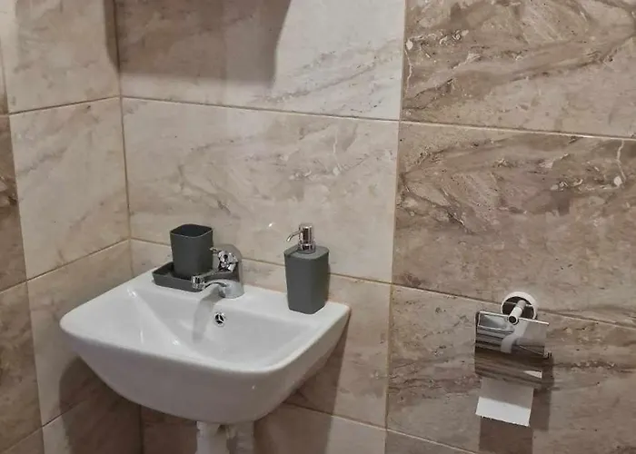 жасмин Pensiune *