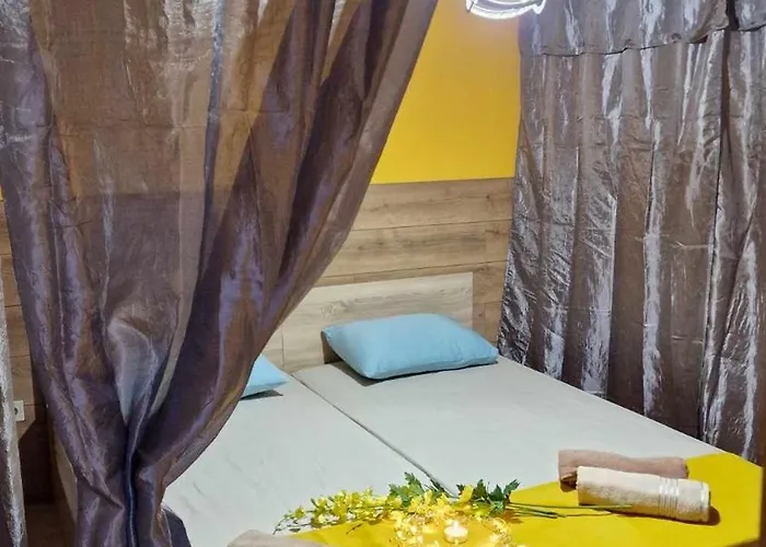 жасмин Pensiune