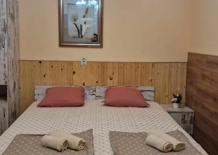 жасмин Pensiune